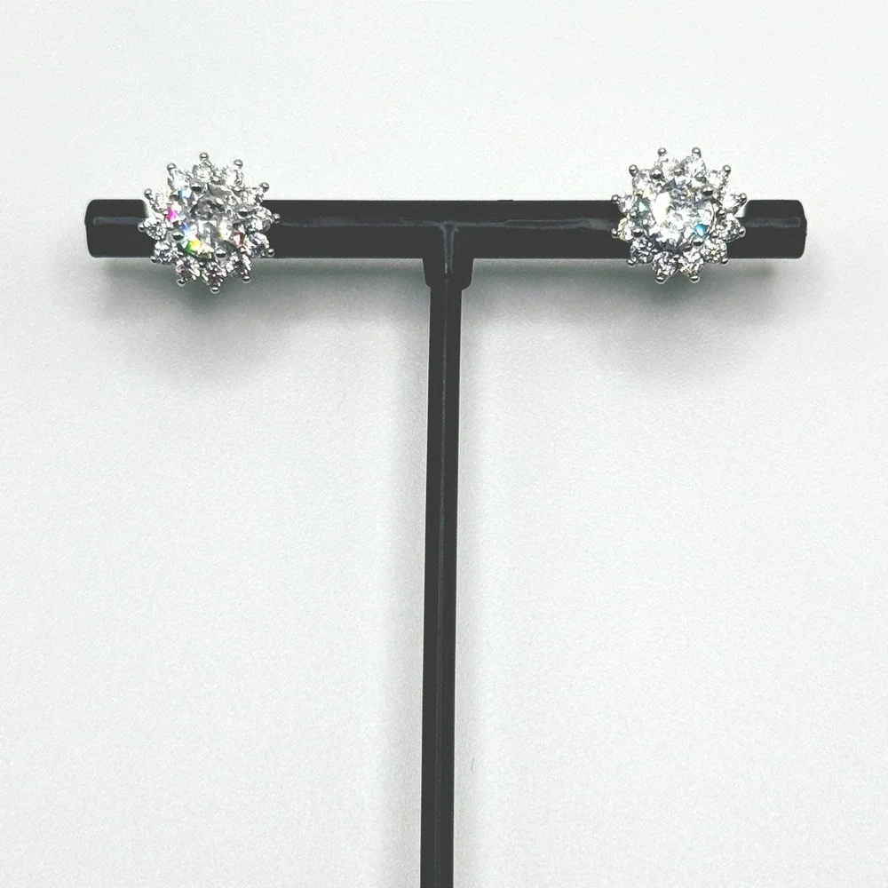 925 Sterling Silver Made with Swarovski Crystal Halo Stud Earrings Sunburst